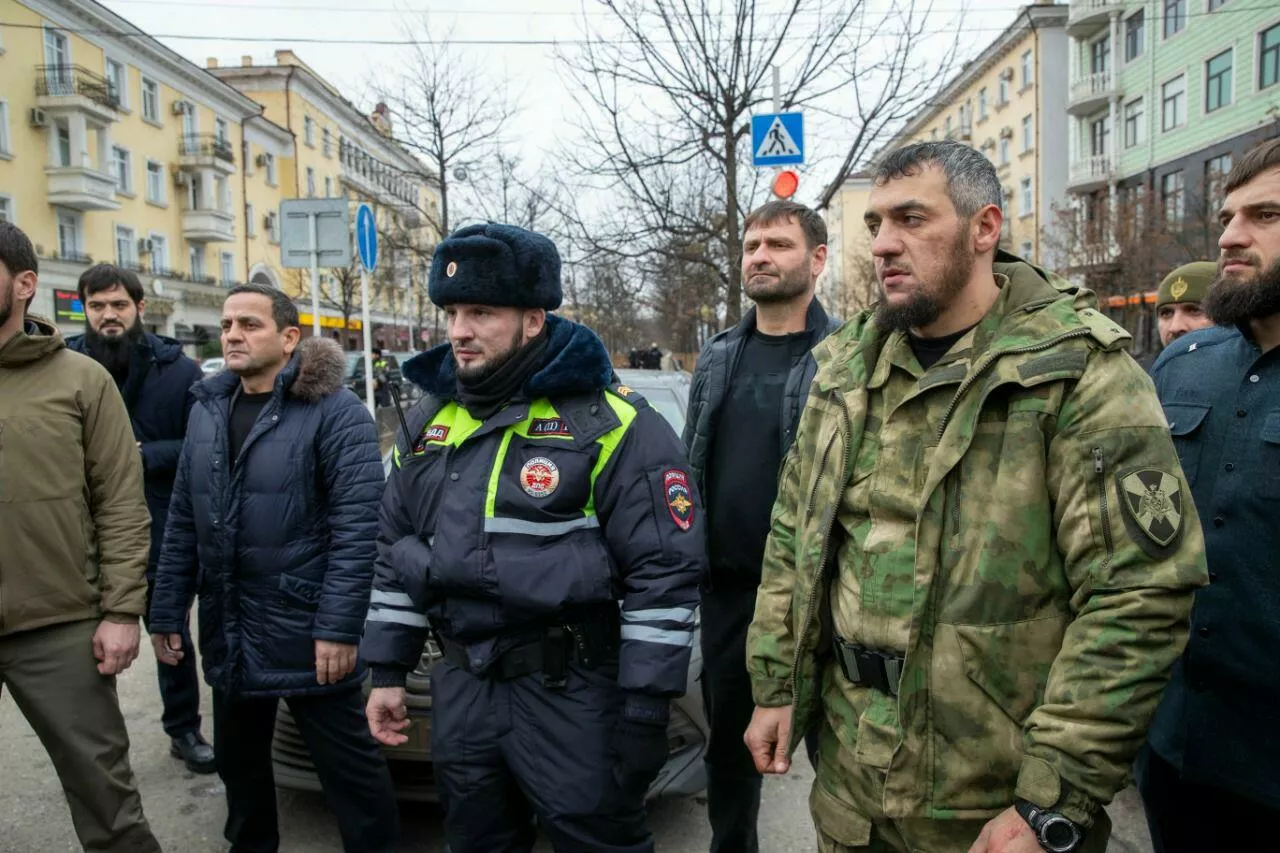ig-vzyalo-na-sebya-otvetstvennost-za-napadenie-na-politsejskikh_p26032