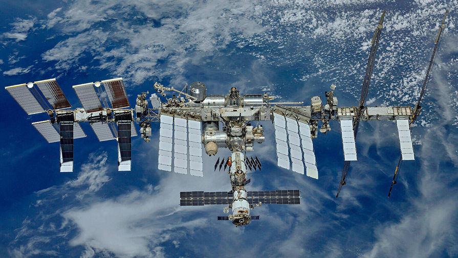 Высоту орбиты МКС увеличат 12 ноября